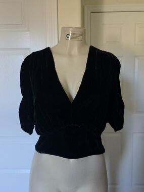 Peter Som Black Velvet Cropped V-Neck Top